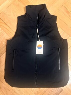 New NWT Vuori Black Canyon Insulated Vest XS